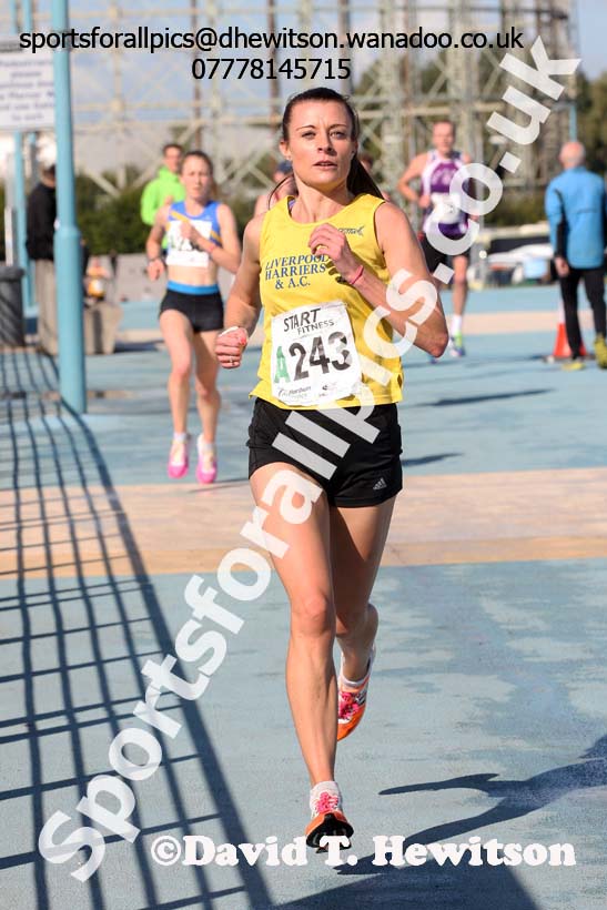 Senior women Northern 6 and 4 Stage Road Relays. Photo: David T. Hewitson/Sports for All Pics